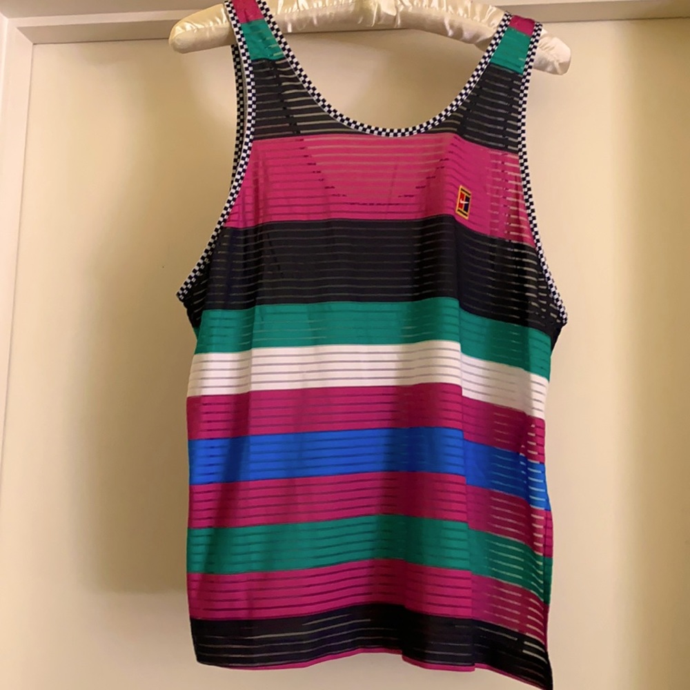 Nike Tennis size large CUTE